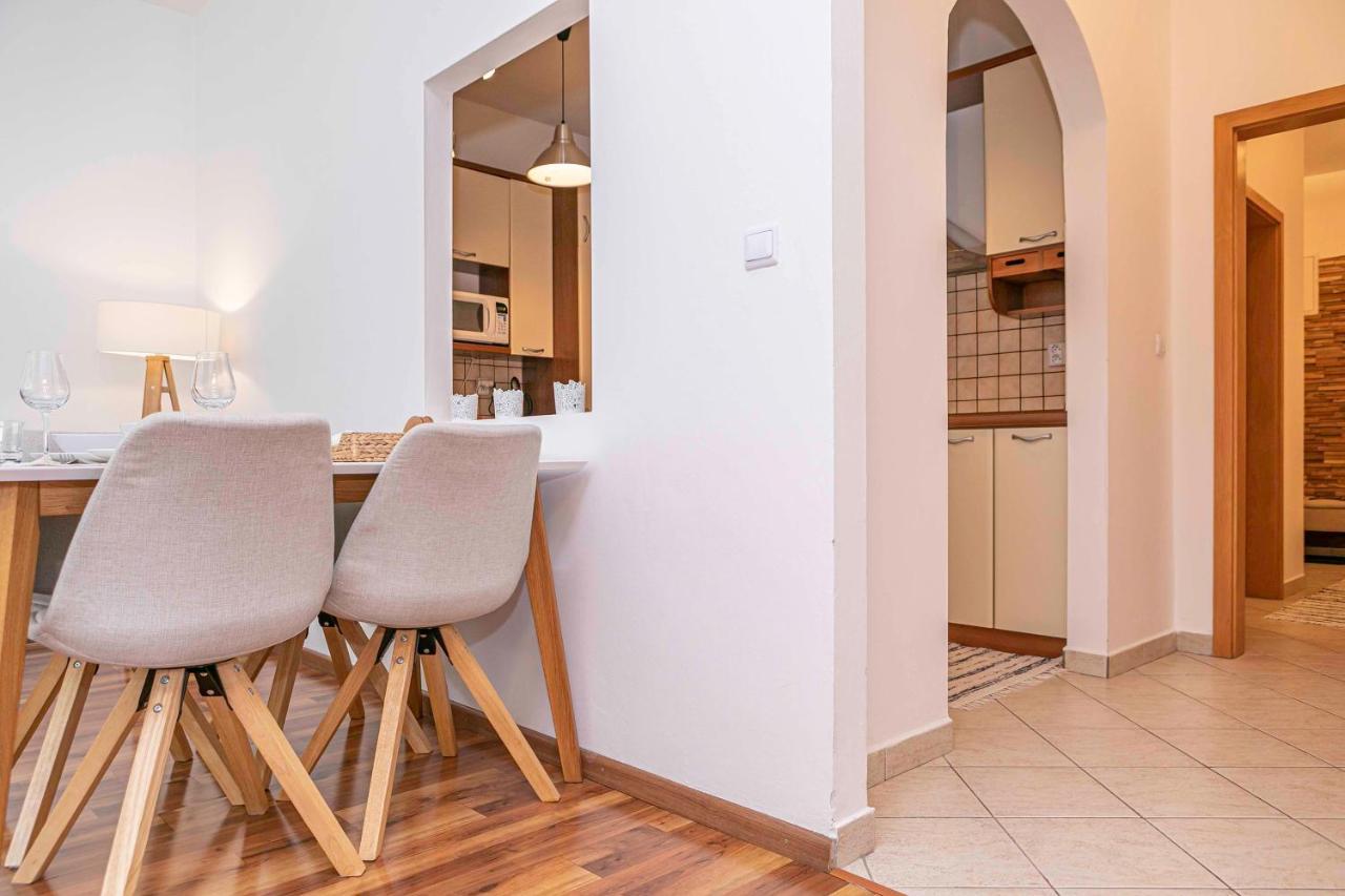 Castle View Apartment With Free Parking براتسيلافا المظهر الخارجي الصورة