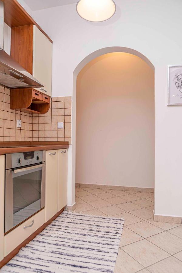 Castle View Apartment With Free Parking براتسيلافا المظهر الخارجي الصورة
