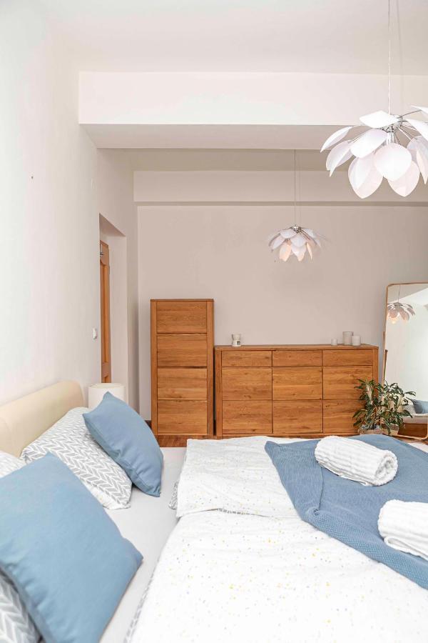 Castle View Apartment With Free Parking براتسيلافا المظهر الخارجي الصورة