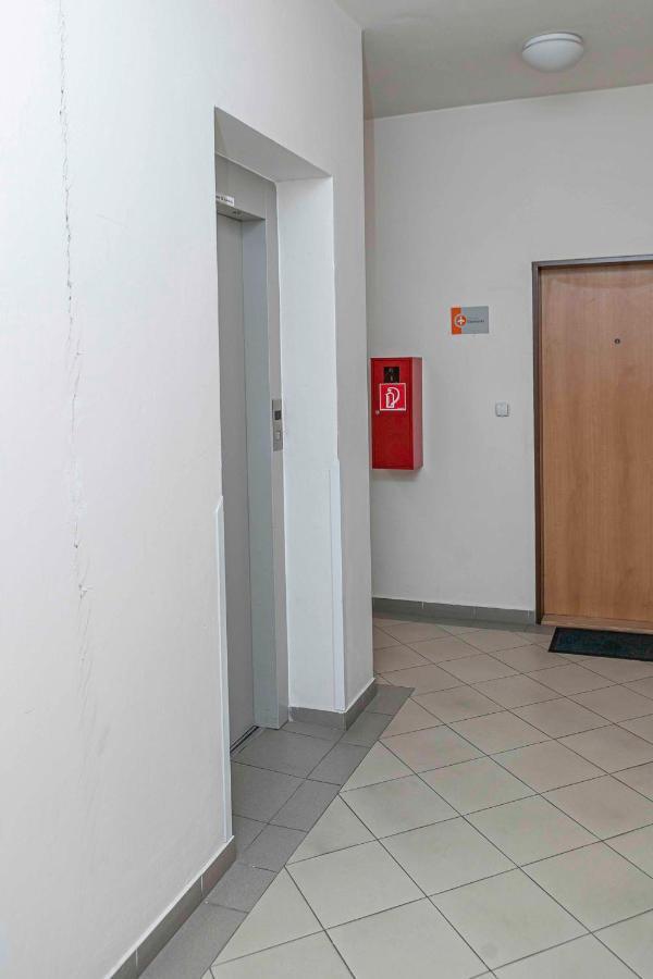 Castle View Apartment With Free Parking براتسيلافا المظهر الخارجي الصورة