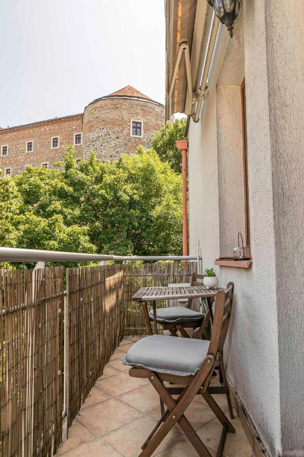 Castle View Apartment With Free Parking براتسيلافا المظهر الخارجي الصورة